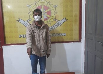 BS, saat diamankan di Mapolres Simalungun. (Foto: Wahanainfo.com)