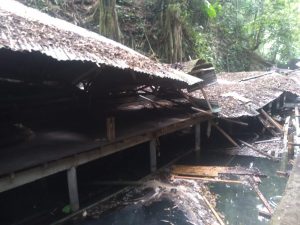 Bangunan yang dirusak dan dihancurkan 