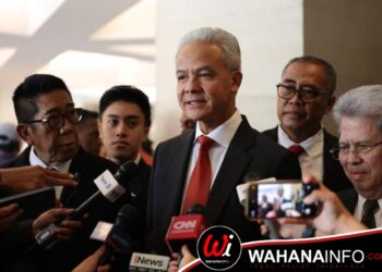 H.Ganjar Prabowo Saat Diwawancarai Pers Usai Hadiri Sidang Perdana Sangketa Pilpres Di Mahkamah Konstitusi (MK)