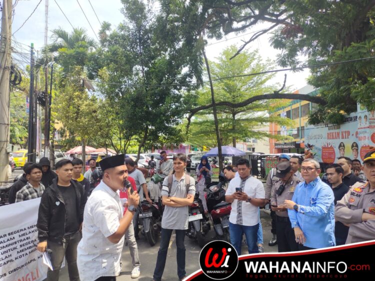 DPW Pemuda MAS Sumatera Utara Lakukan Aksi Unjuk Rasa Jilid III Di Lokasi Disdukcapil Kota Medan, Jumat (05/04/2024)